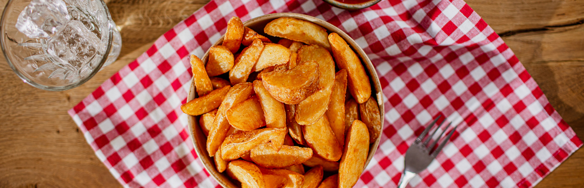 Chilli-medový dip s Country Wedges Klasik Pikant